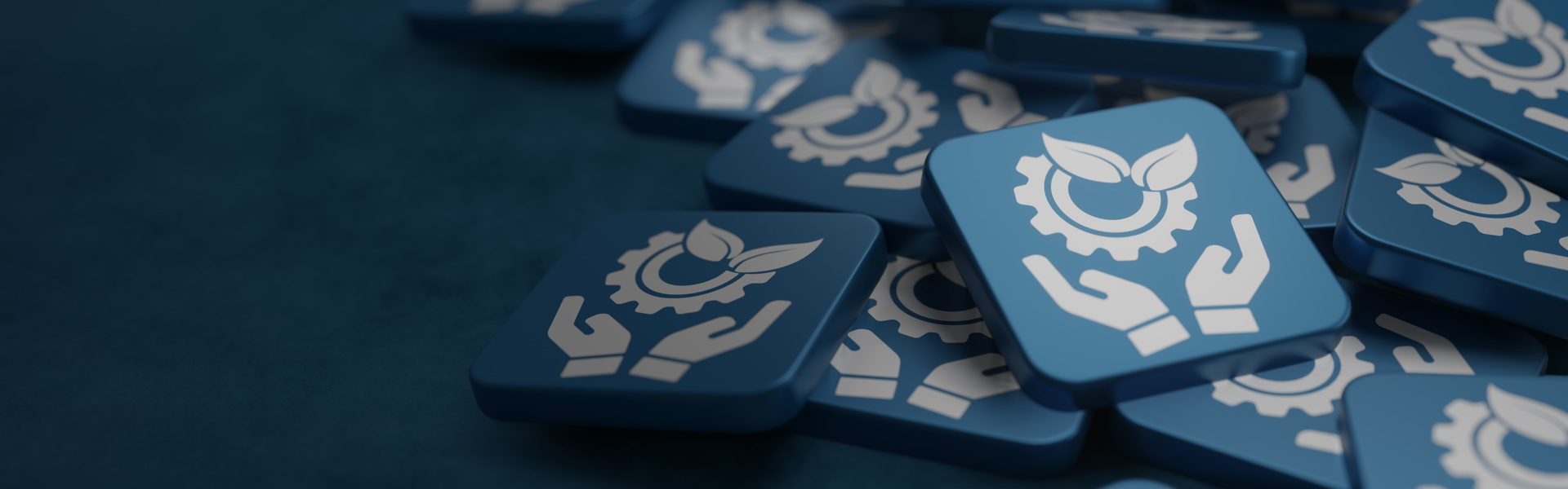 kleine blaue Fliesen mit dem Symbol Nachhaltigkeit - Konzept der blauen Fliesen